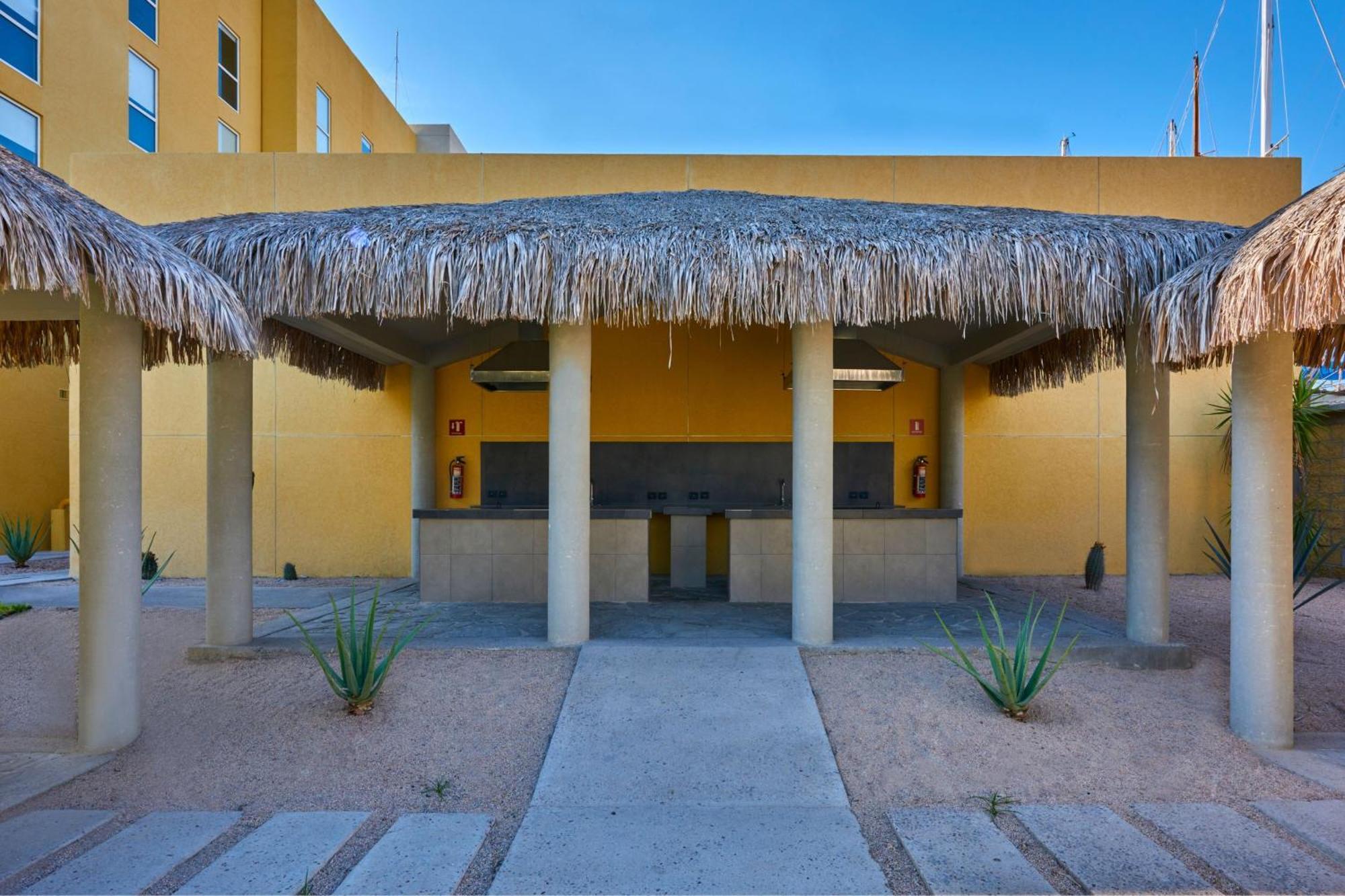 City Express By Marriott La Paz Exterior photo