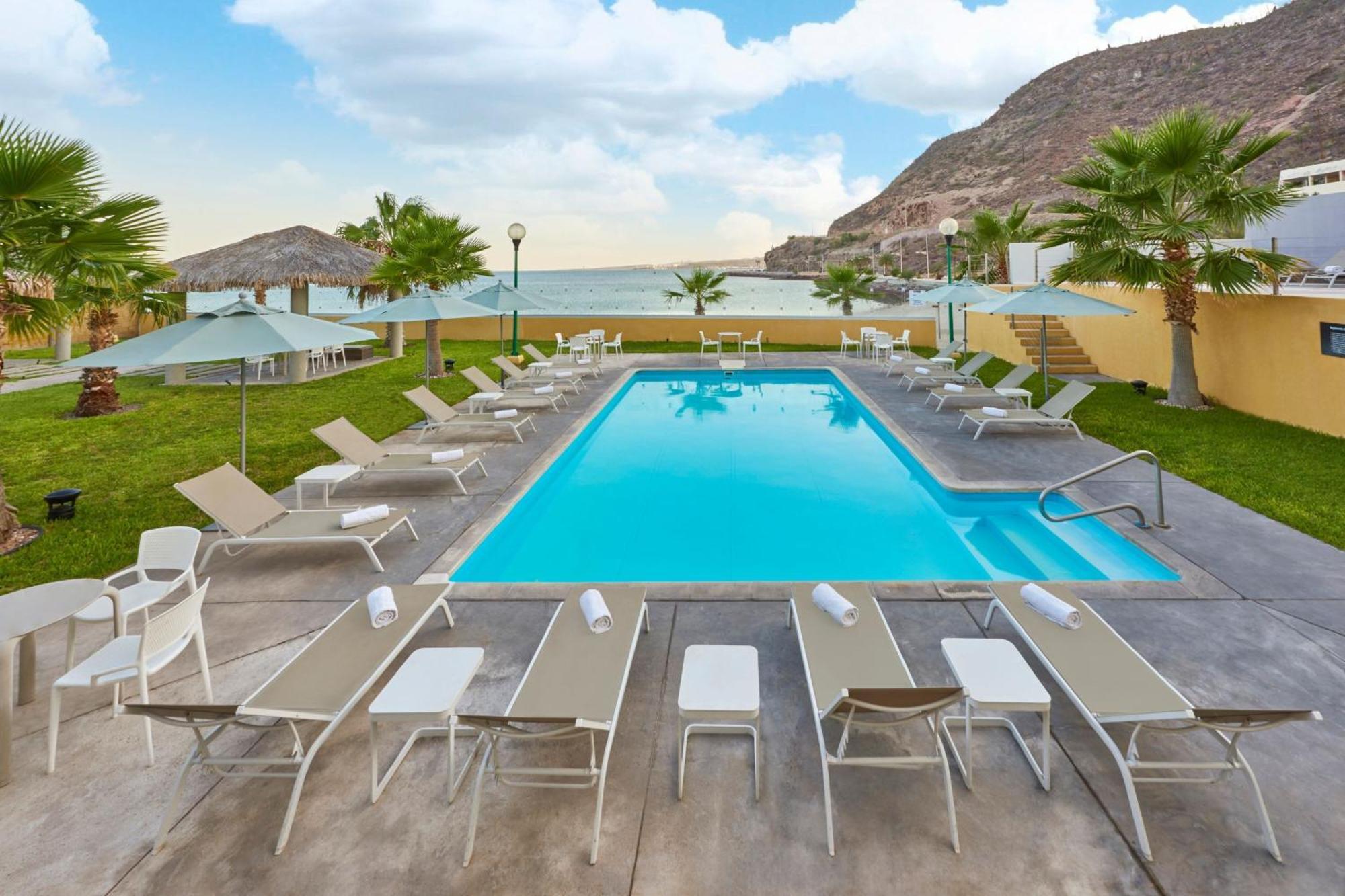City Express By Marriott La Paz Exterior photo